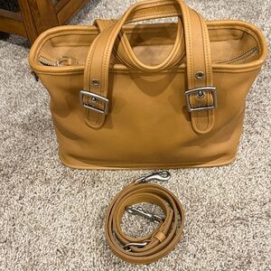 Auth COACH🐪Camel🐪 Leather Legacy Satchel Bag with Nickel! Amazing condition!!